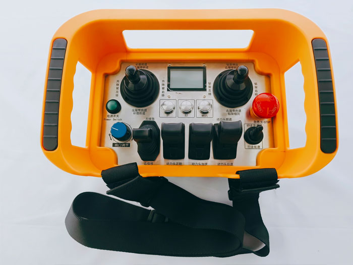 環(huán)縫鉆機(jī)工業(yè)無(wú)線(xiàn)遙控器