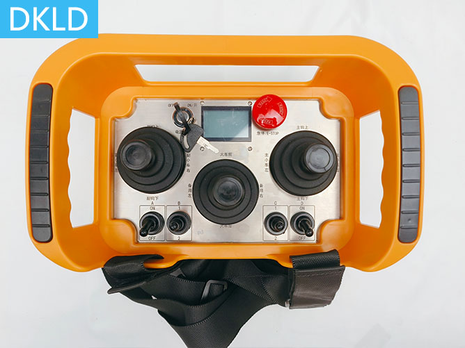 三搖桿式起重機(jī)無(wú)線遙控器